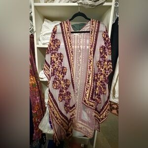 Free people one size burnt velvet kimono.